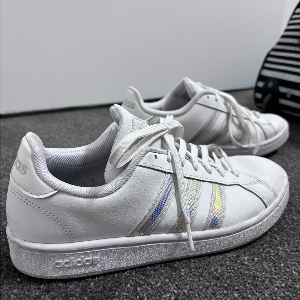 Adidas Cloudfoam white sneakers iridescent metallic stripes size 8.5